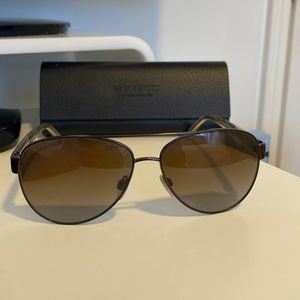 Burberry sunglasses! (Polarized) Only worn a couple of times!